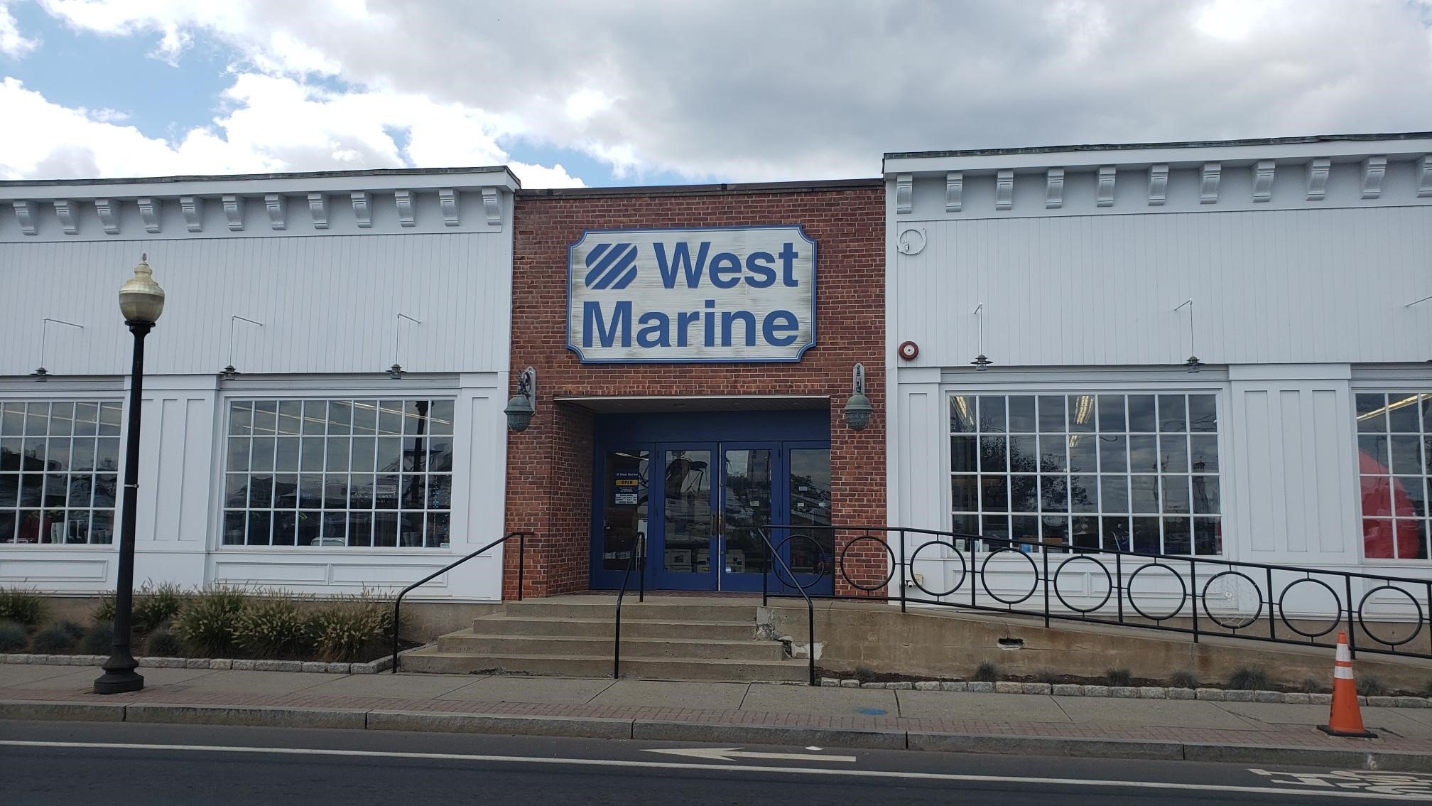 West Marine Store Norwalk, CT 06854 Boat Supplies, Fishing Gear & More